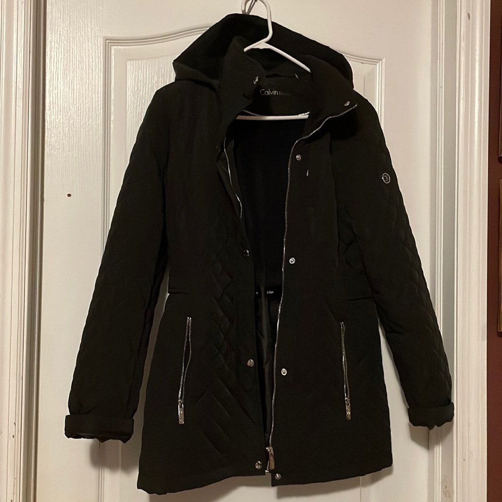 Barely used fur inside warm